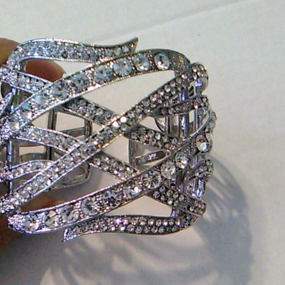 Nwot Crystal Bracelet - Picture 7 of 7